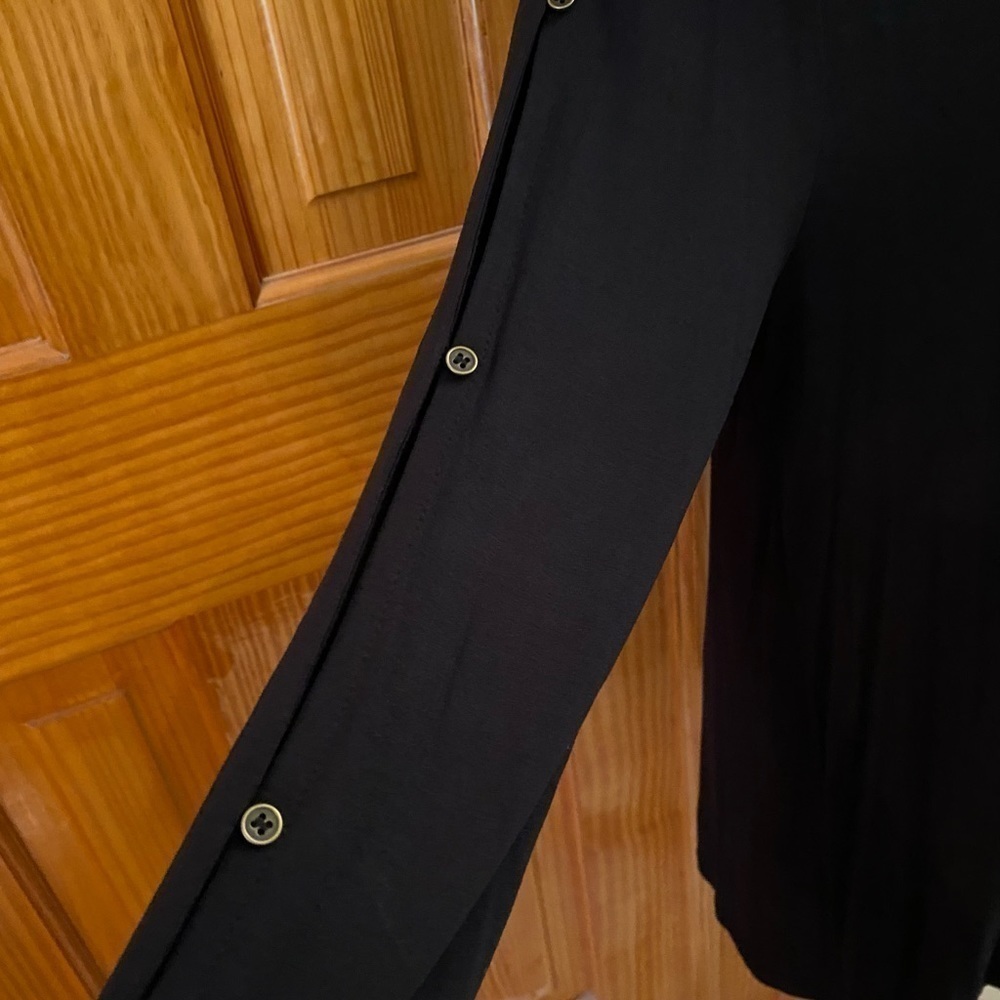 NWT Cato Top Long Sleeve Stretchy Size Medium - Picture 2 of 5